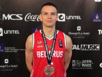 Алексей Навойчик из Гродно стал бронзовым призером в конкурсе слэм-данков первенства мира по баскетболу 3 х 3