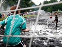 Фото о болотном футболе в Гродненской области признано одним из лучших в мире по итогам 2019 года