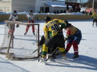 Районные соревнования по хоккею «Золотая шайба» завершились в Дятлово