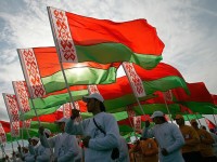 Международный олимпийский комитет разрешил белорусским атлетам  выступать под своим флагом