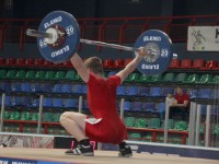 В Гродно началась борьба за медали первенства Республики Беларусь по тяжелой атлетике среди юниоров и юниорок