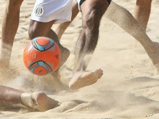 Команда «Гроднооблспорт» выигрывает чемпионат Беларуси по пляжному футболу