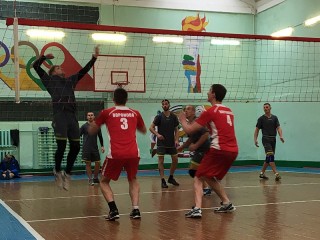В соревнованиях по волейболу среди сельских жителей в Новогрудке участвовало 14 команд