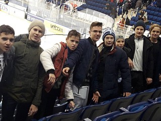 Воспитанники Лидской  ДЮСШ по хоккею с шайбой посетили матч Беларусь-Франция на «Чижовка-Арена»