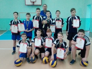 Команда юношей Свислочского района - победитель первенства Гродненской области по волейболу среди юношей 2006 года рождения