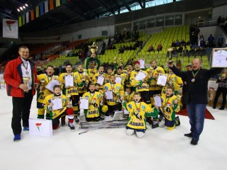 Команда «Алмаз» из Дятловского района выиграла республиканские соревнования «Золотая шайба» среди детей и подростков