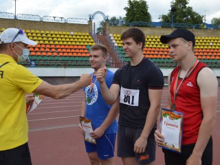 Олимпийские дни молодежи Гродненской области по легкой атлетике выиграла команда Слонимского района