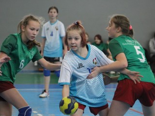 Девушки 2008-2009 годов рождения отыграли первенство Гродненской области по гандболу по своим возможностям