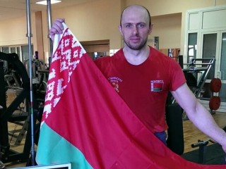 Евгений Назаревич продолжает радовать успехами в гиревом спорте