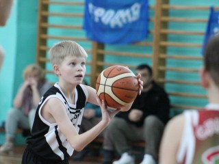 Юные баскетболисты Беларуси и России встретились в Гродно