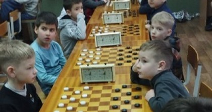 В шахматно-шашечном клубе определили победителей первенства Гродненской области по шашкам среди детей до 15 лет