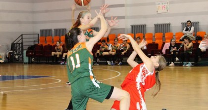 По итогам четвертого тура в первом дивизионе XXVI Детско-юношеской баскетбольной лиги лучшей оказалась команда девушек из Минска